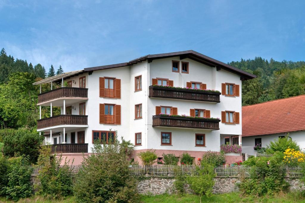 Aparthotel Schuetzenhof Sattendorf Exteriér fotografie